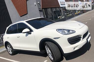 Внедорожник / Кроссовер Porsche Cayenne 2011 в Киеве