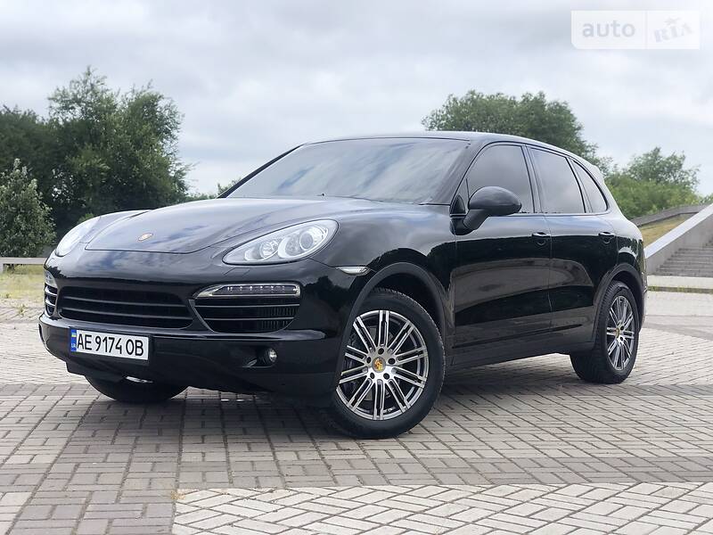 Внедорожник / Кроссовер Porsche Cayenne 2012 в Днепре