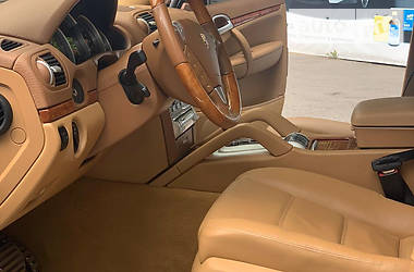 Позашляховик / Кросовер Porsche Cayenne 2007 в 