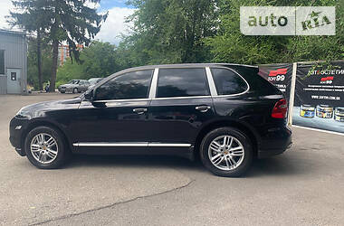 Позашляховик / Кросовер Porsche Cayenne 2007 в 