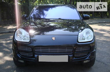 Внедорожник / Кроссовер Porsche Cayenne 2005 в 