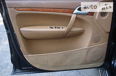 Внедорожник / Кроссовер Porsche Cayenne 2005 в 