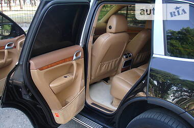 Внедорожник / Кроссовер Porsche Cayenne 2005 в 