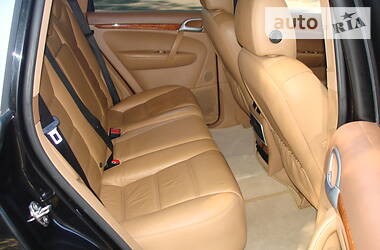 Внедорожник / Кроссовер Porsche Cayenne 2005 в 