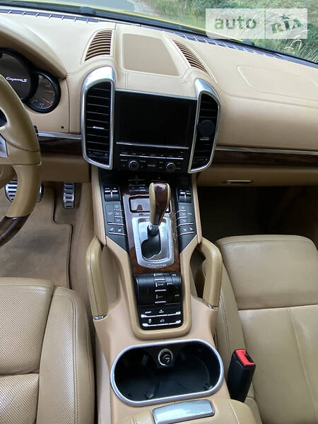 Позашляховик / Кросовер Porsche Cayenne 2010 в Києві