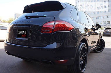 Внедорожник / Кроссовер Porsche Cayenne 2012 в Одессе