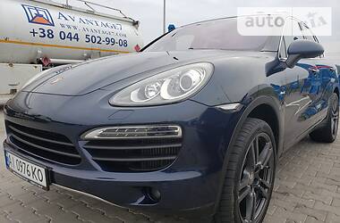 Внедорожник / Кроссовер Porsche Cayenne 2013 в Киеве