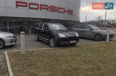 Внедорожник / Кроссовер Porsche Cayenne 2006 в 