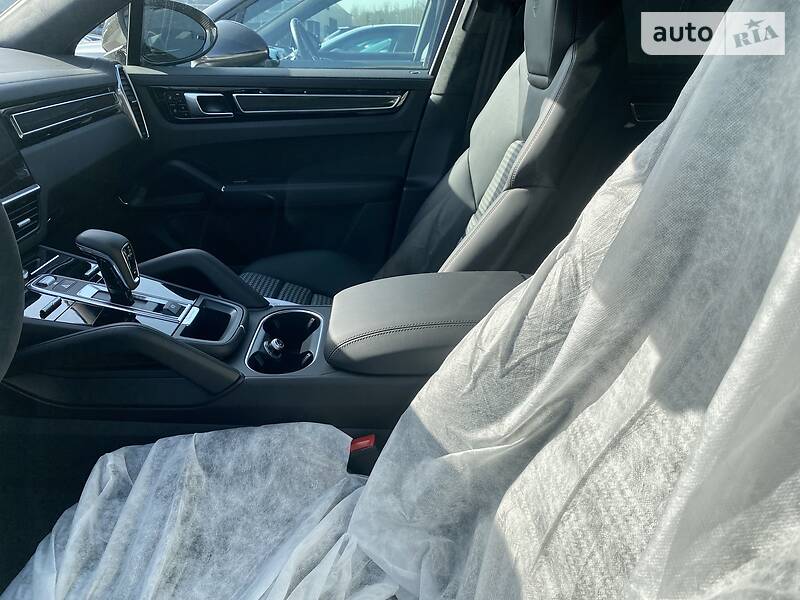 Внедорожник / Кроссовер Porsche Cayenne 2021 в Киеве фото 44 Внедорожник / Кроссовер Porsche Cayenne 2021 в Киеве