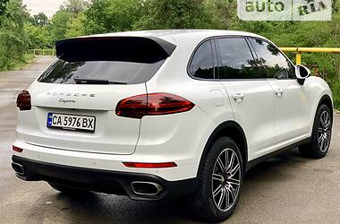 Внедорожник / Кроссовер Porsche Cayenne 2016 в Киеве