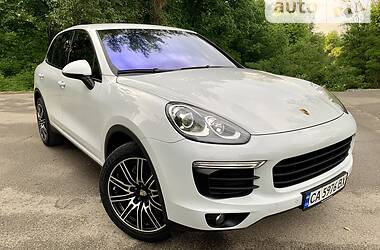 Внедорожник / Кроссовер Porsche Cayenne 2016 в Киеве