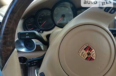 Позашляховик / Кросовер Porsche Cayenne 2013 в 
