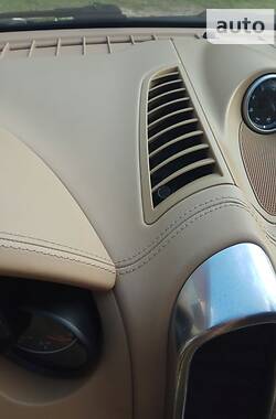 Позашляховик / Кросовер Porsche Cayenne 2013 в 