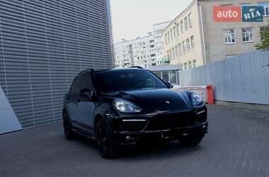 Внедорожник / Кроссовер Porsche Cayenne 2013 в Киеве