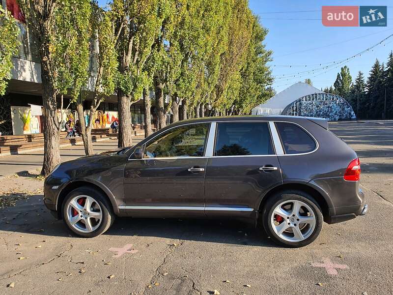 Внедорожник / Кроссовер Porsche Cayenne 2009 в Киеве