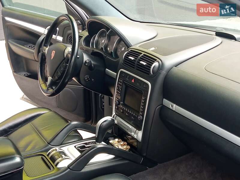 Внедорожник / Кроссовер Porsche Cayenne 2003 в Киеве