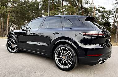 Внедорожник / Кроссовер Porsche Cayenne 2020 в 