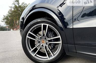 Внедорожник / Кроссовер Porsche Cayenne 2020 в 