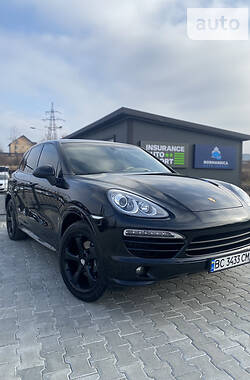 Внедорожник / Кроссовер Porsche Cayenne 2012 в 