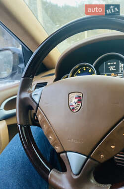Внедорожник / Кроссовер Porsche Cayenne 2004 в 