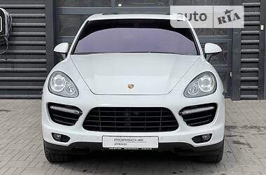 Внедорожник / Кроссовер Porsche Cayenne 2012 в 