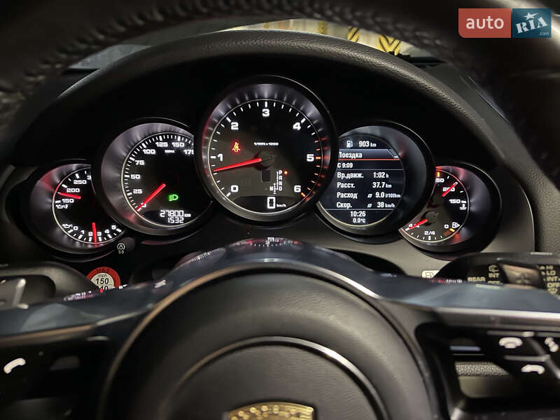 Внедорожник / Кроссовер Porsche Cayenne 2015 в Киеве