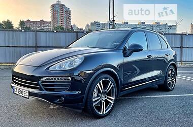 Позашляховик / Кросовер Porsche Cayenne 2010 в Києві