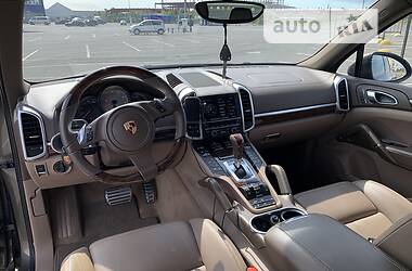 Внедорожник / Кроссовер Porsche Cayenne 2011 в Киеве