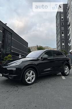 Внедорожник / Кроссовер Porsche Cayenne 2015 в Львове