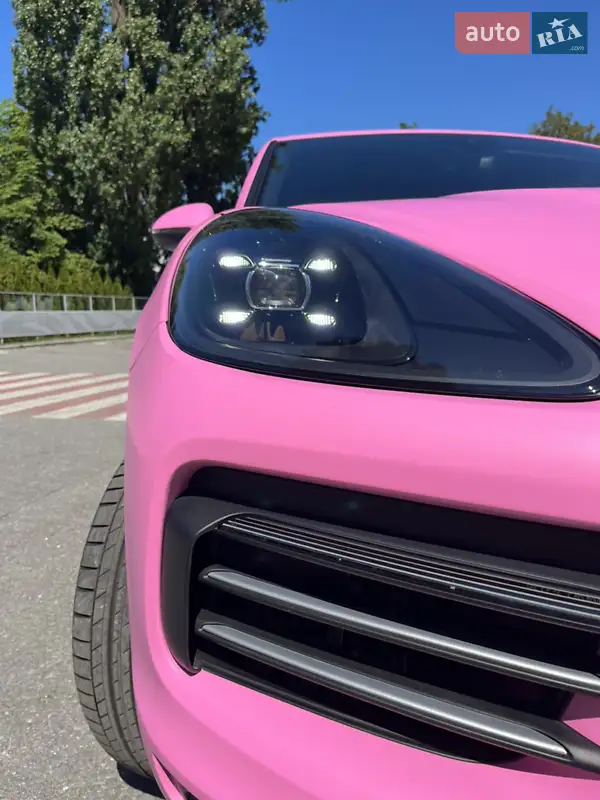 Внедорожник / Кроссовер Porsche Cayenne 2021 в 