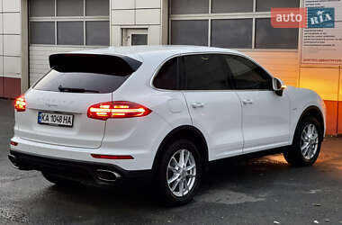 Porsche Cayenne 2015