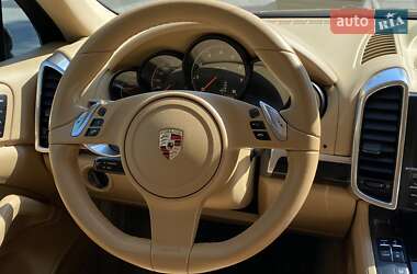 Внедорожник / Кроссовер Porsche Cayenne 2012 в Харькове