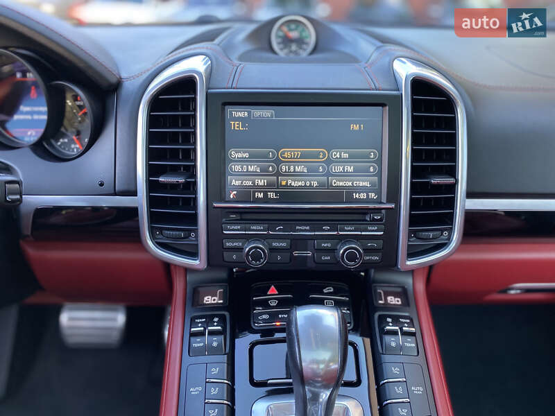 Внедорожник / Кроссовер Porsche Cayenne 2015 в Коломые