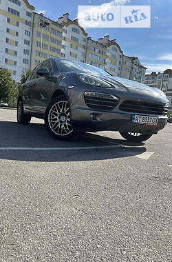 Позашляховик / Кросовер Porsche Cayenne 2013 в Івано-Франківську