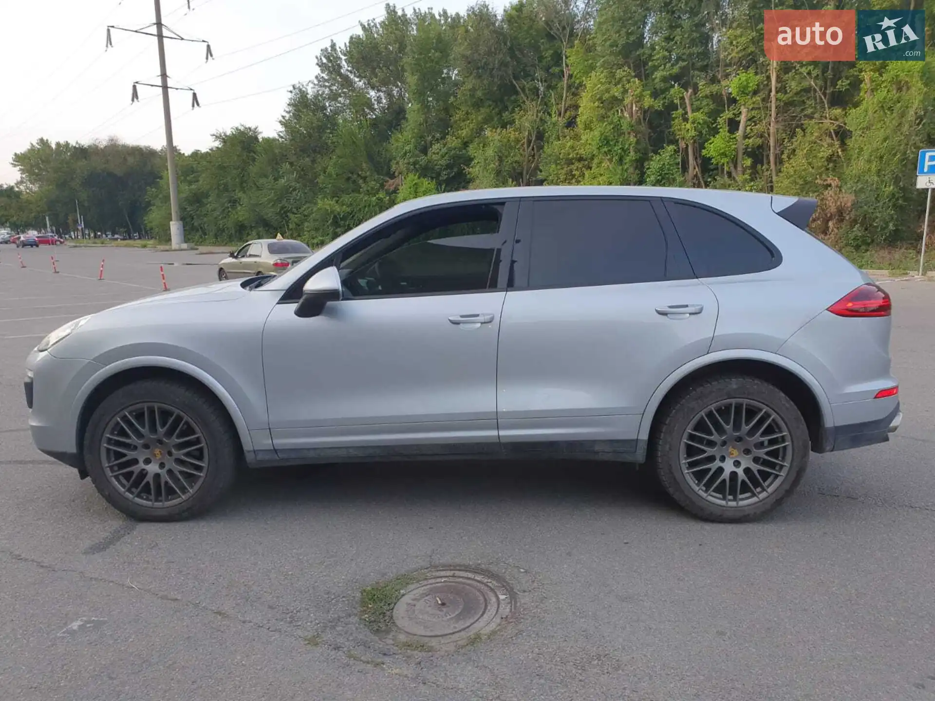 2016 Porsche Cayenne - мініатюра 5