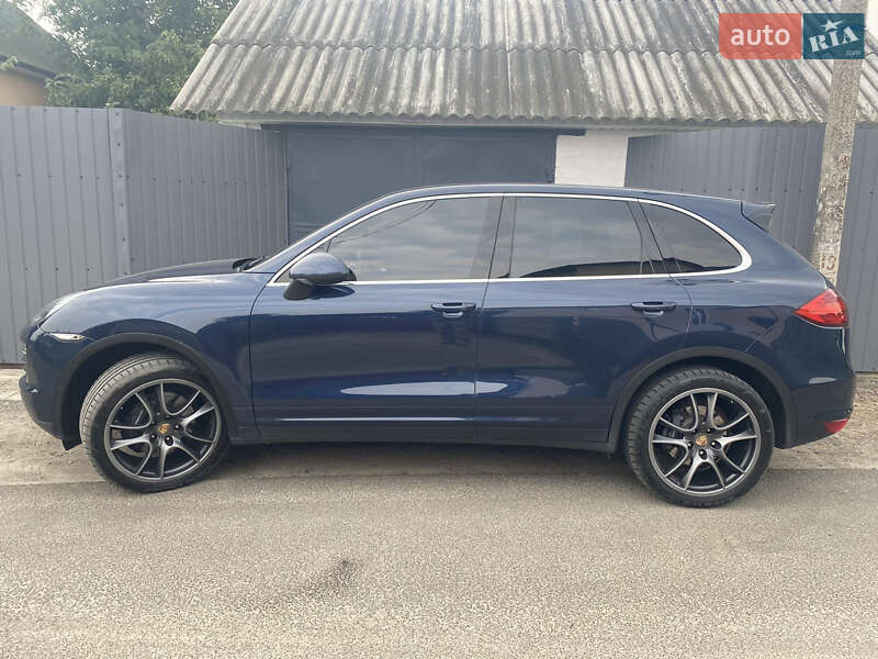 Внедорожник / Кроссовер Porsche Cayenne 2011 в Киеве