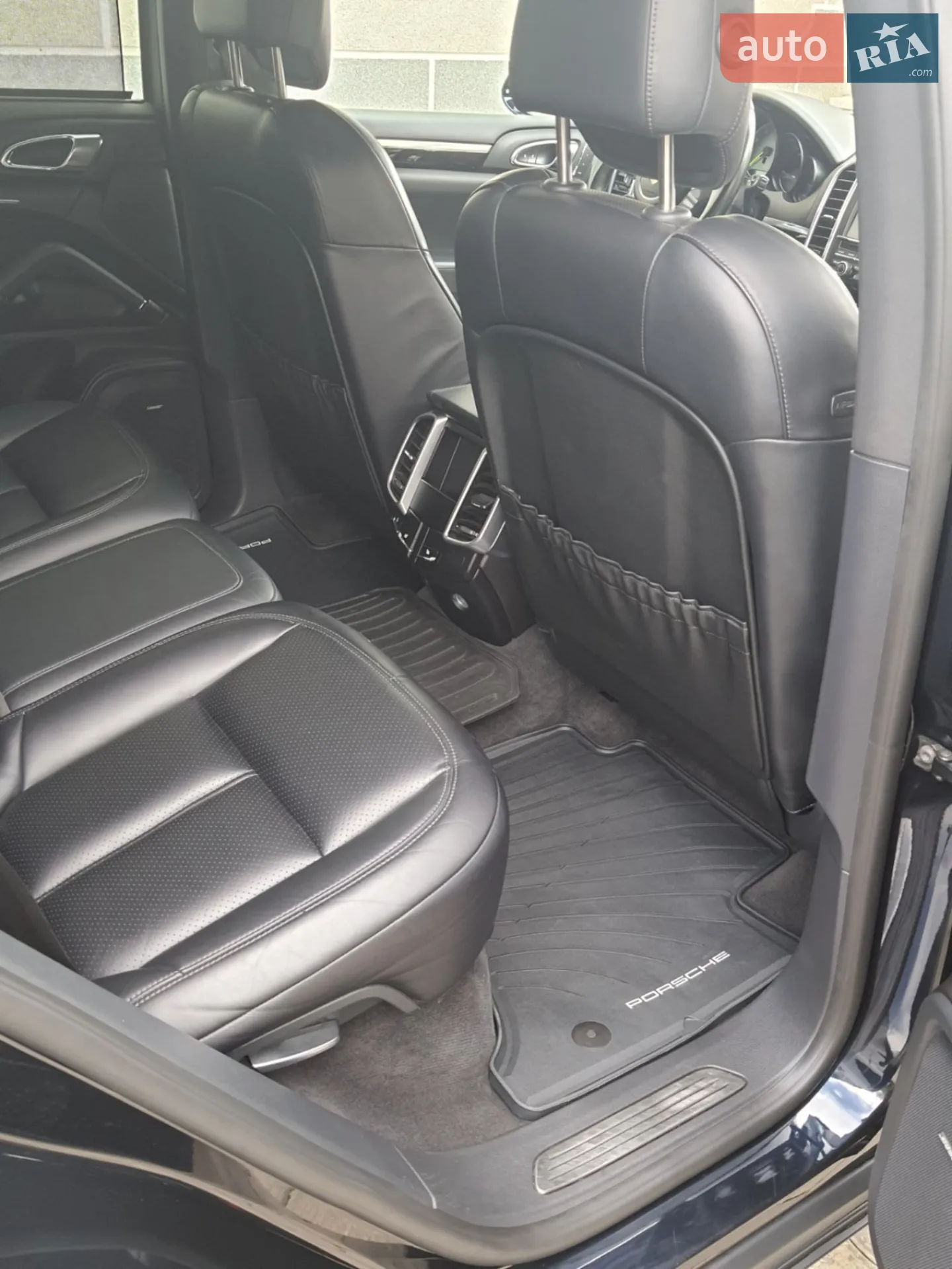 2015 Porsche Cayenne - мініатюра 36