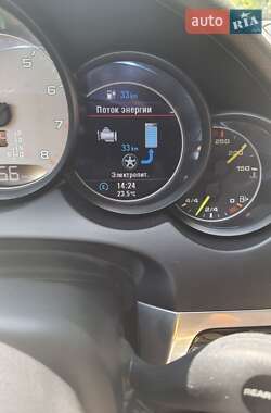 Внедорожник / Кроссовер Porsche Cayenne 2015 в Черновцах