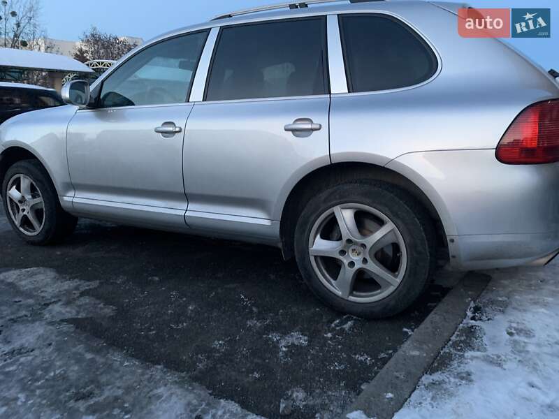 Позашляховик / Кросовер Porsche Cayenne 2005 в Києві
