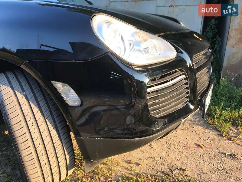 Позашляховик / Кросовер Porsche Cayenne 2004 в Києві
