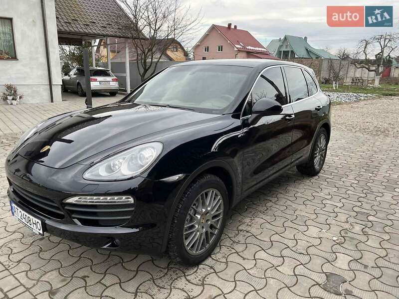 Позашляховик / Кросовер Porsche Cayenne 2012 в Івано-Франківську