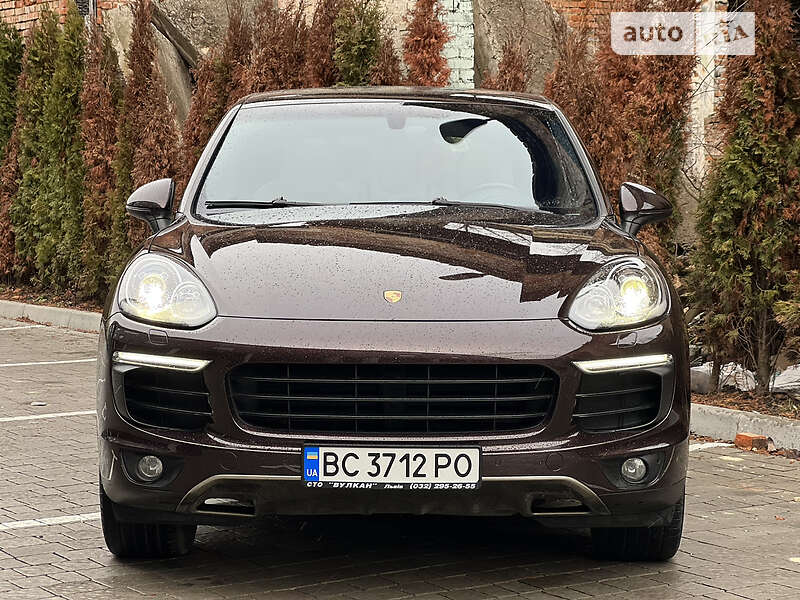 Внедорожник / Кроссовер Porsche Cayenne 2017 в Львове фото 5 Внедорожник / Кроссовер Porsche Cayenne 2017 в Львове
