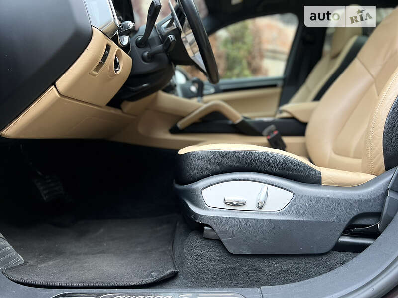 Внедорожник / Кроссовер Porsche Cayenne 2017 в Львове фото 32 Внедорожник / Кроссовер Porsche Cayenne 2017 в Львове