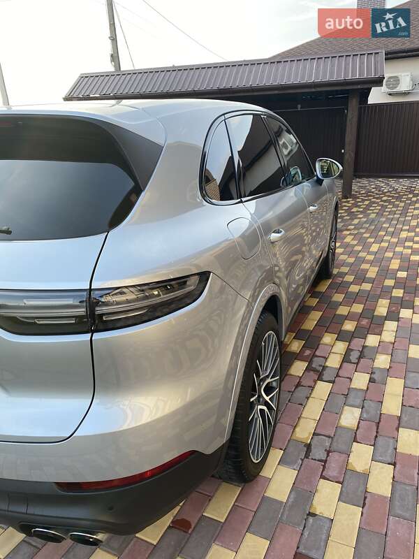 Позашляховик / Кросовер Porsche Cayenne 2020 в Дніпрі