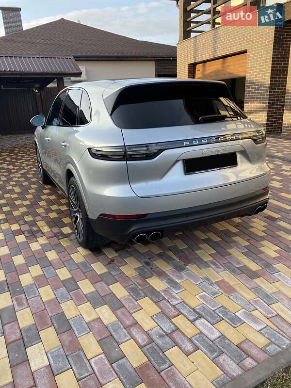 Позашляховик / Кросовер Porsche Cayenne 2020 в Дніпрі