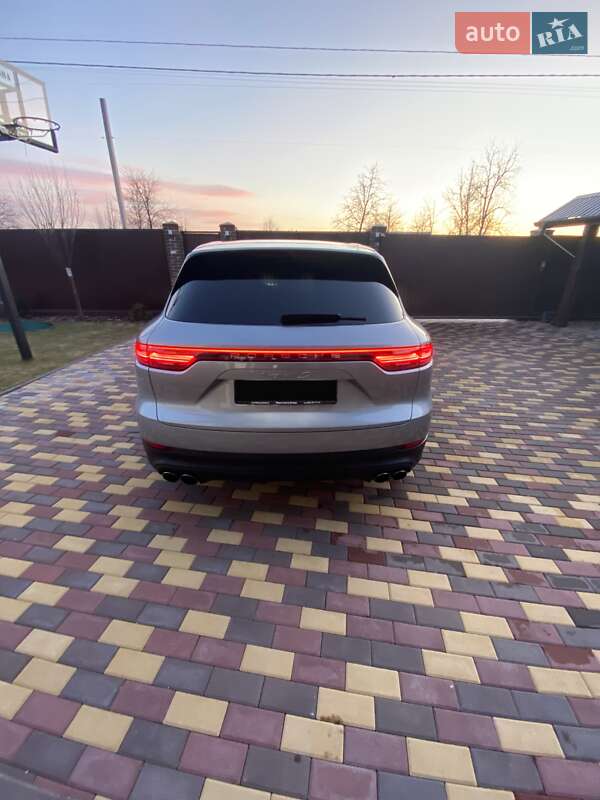 Позашляховик / Кросовер Porsche Cayenne 2020 в Дніпрі