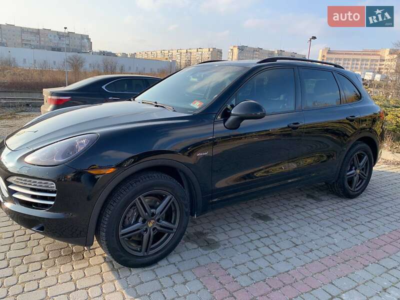 Внедорожник / Кроссовер Porsche Cayenne 2014 в Львове