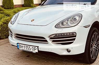 Позашляховик / Кросовер Porsche Cayenne 2014 в Одесі