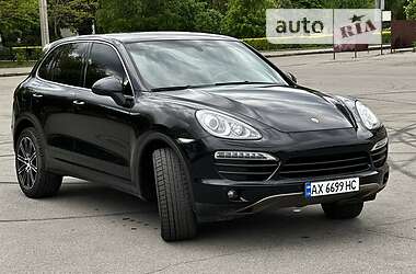 Позашляховик / Кросовер Porsche Cayenne 2013 в Харкові