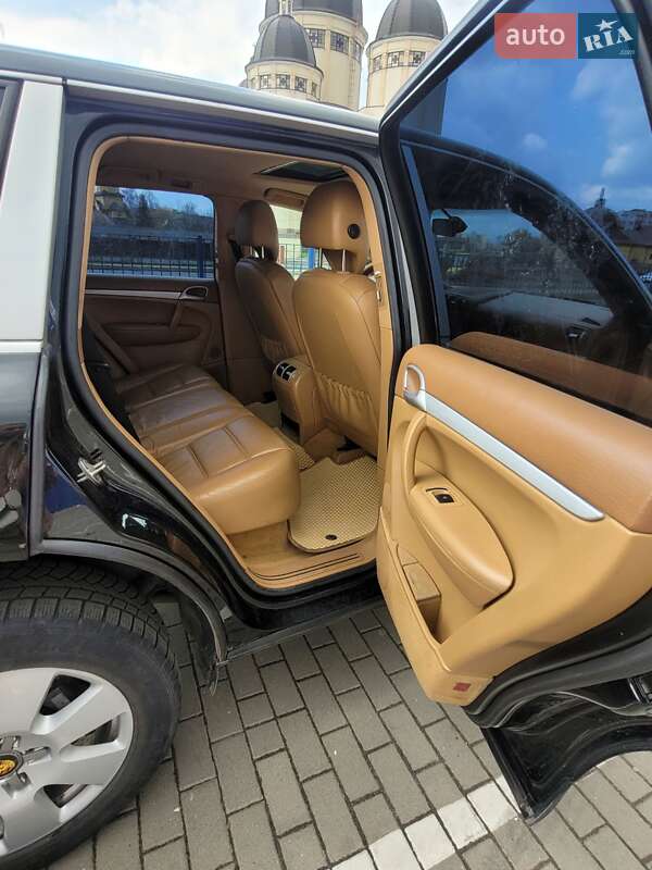 Позашляховик / Кросовер Porsche Cayenne 2005 в Шептицькому